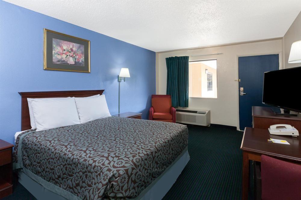 Days Inn By Wyndham Oklahoma City Fairground Eksteriør billede