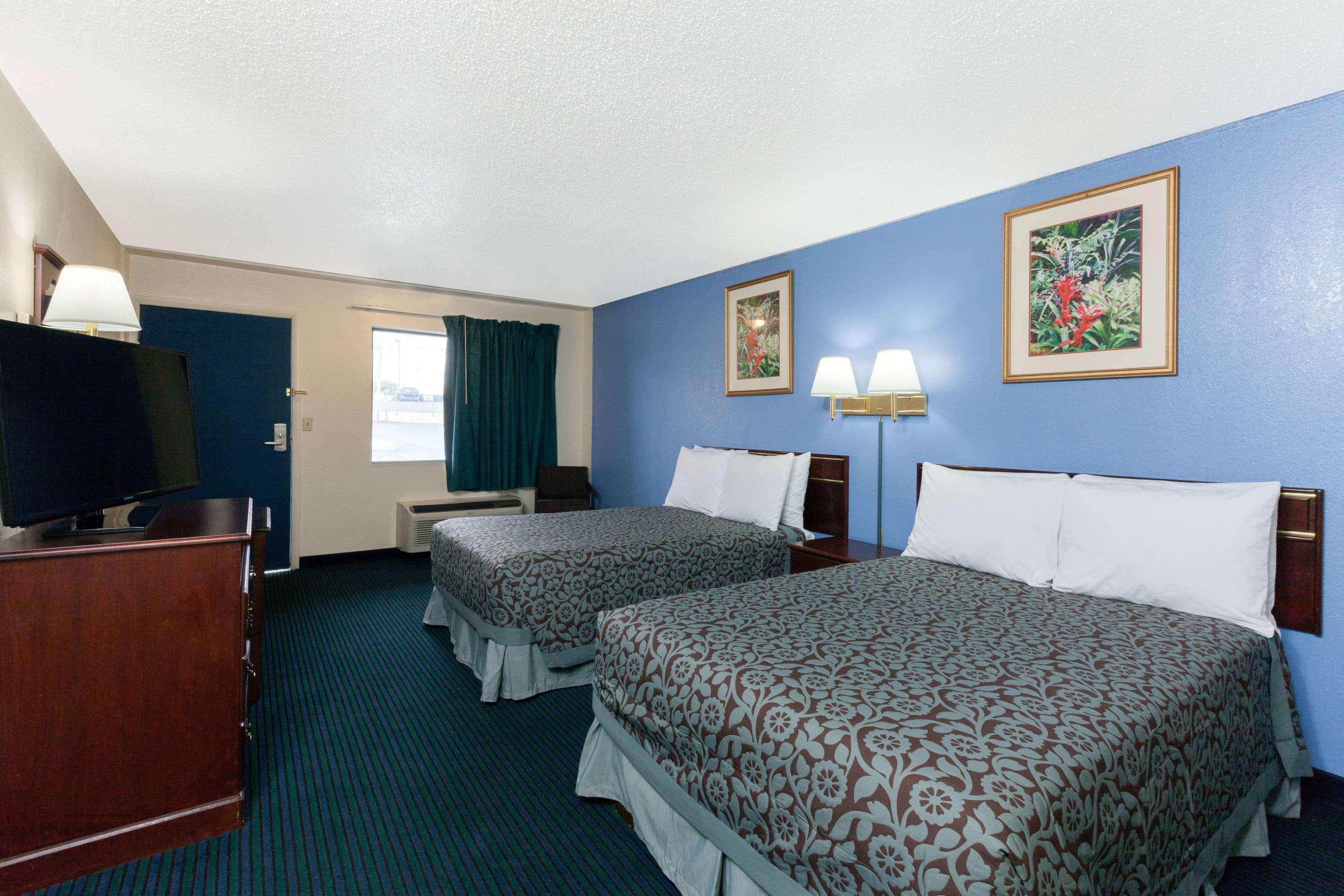 Days Inn By Wyndham Oklahoma City Fairground Eksteriør billede